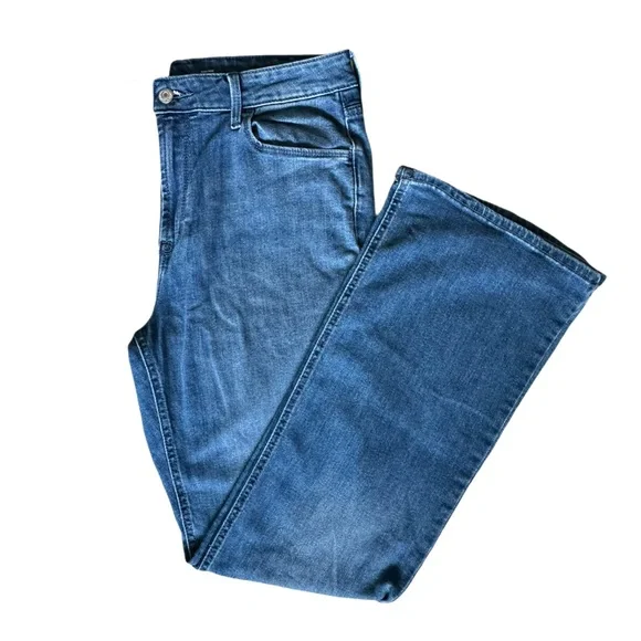 Old Navy Wow Flare Jeans - Picture 1 of 4